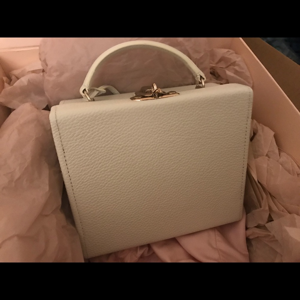 New Pop and suki white leather box bag